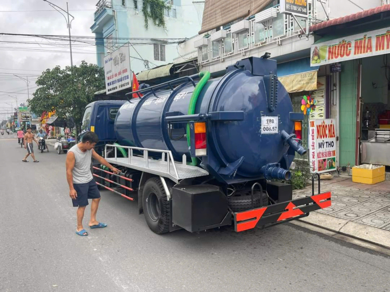 đội ngũ kỹ thuật viên chuyên nghiệp